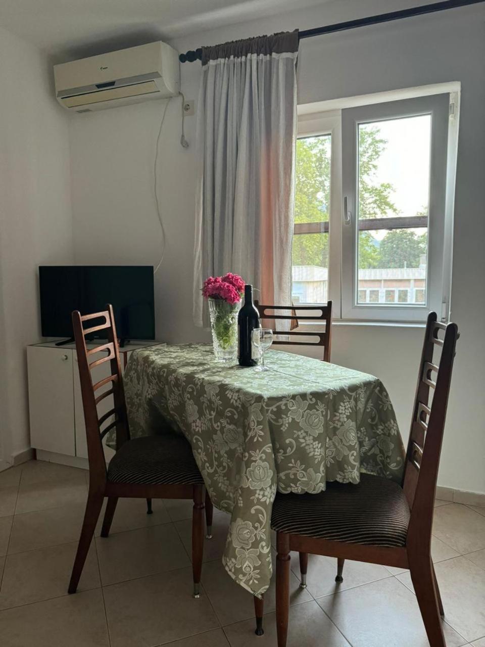 Apartmani Dada Kotor Eksteriør bilde